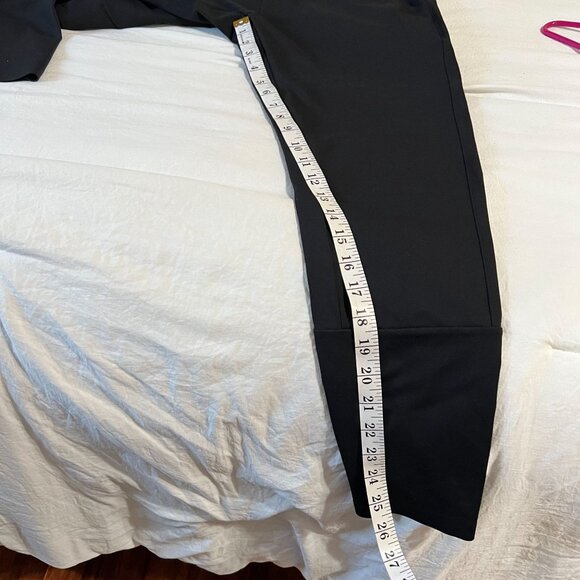 Alphalete Joggers - Picture 3 of 5